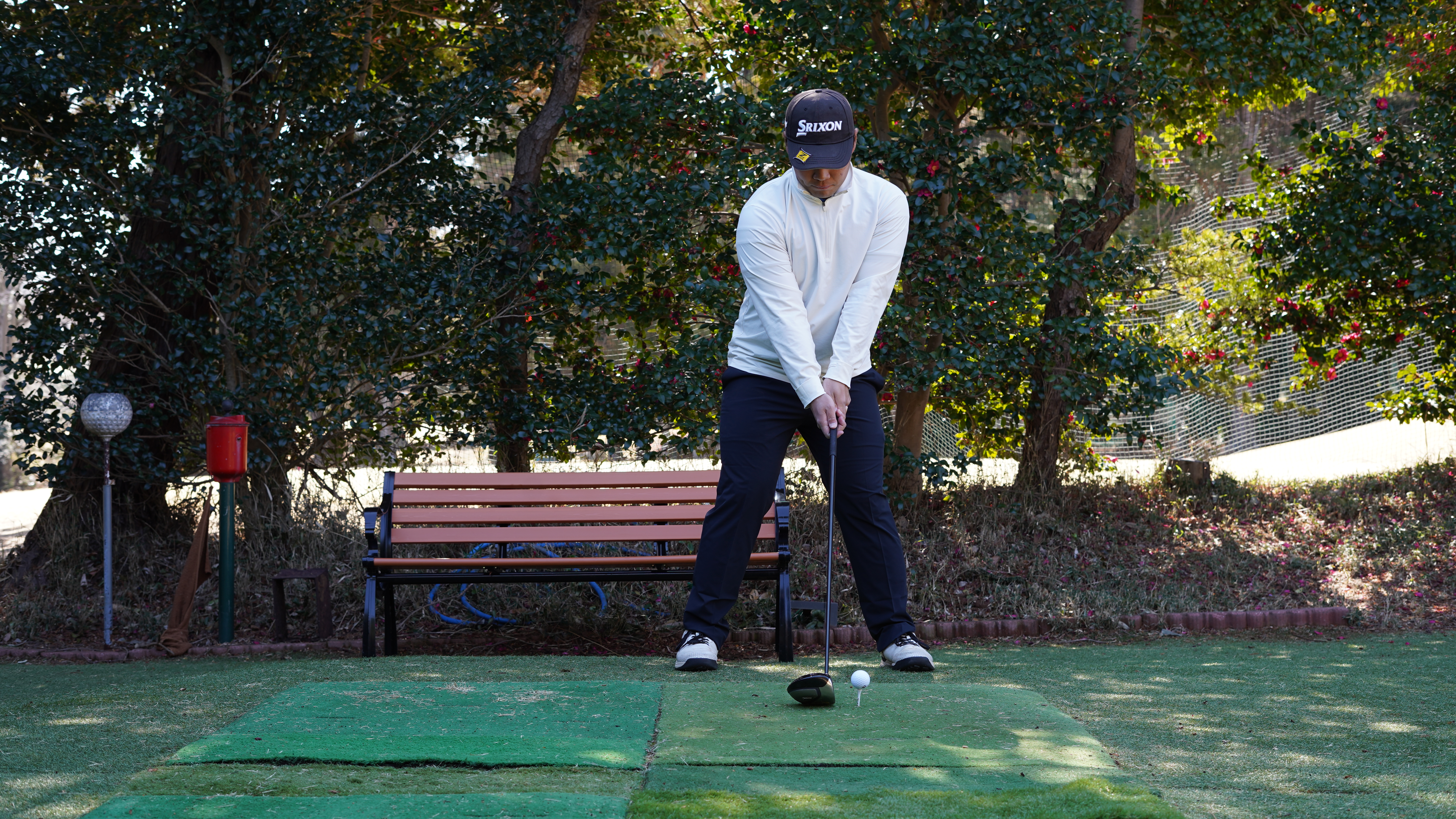 ボールを後ろに