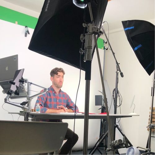 ネイティブ話者から2,000個以上のコンテンツを届ける