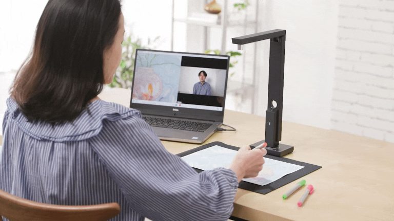 手元資料を映すサブカメラに